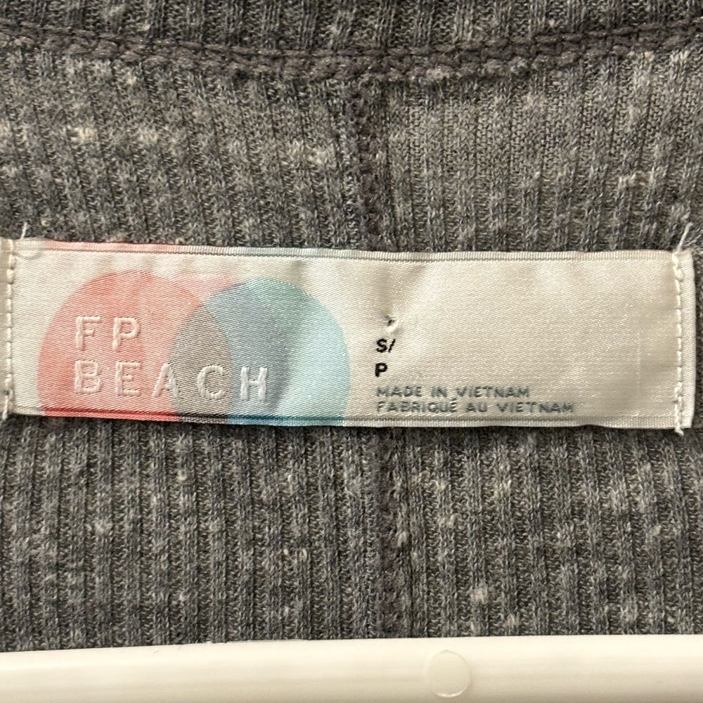 Free People Beach Gray Sweater‎ Cardigan - Picture 2 of 4